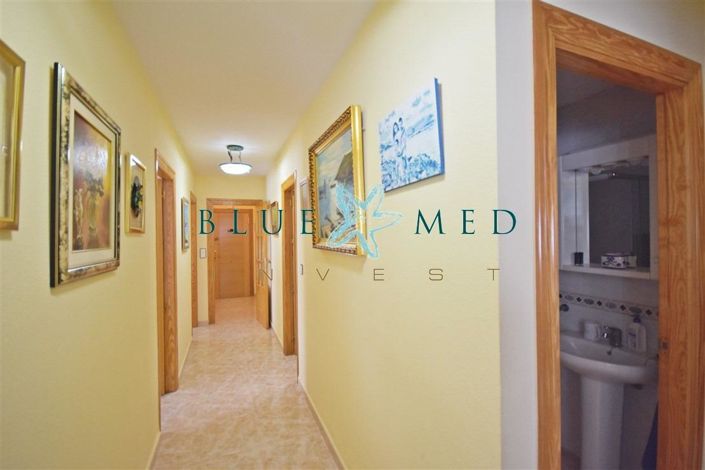 Image No.22-3 Bed Flat for sale