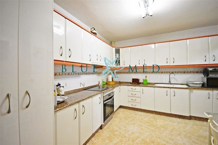 Image No.6-3 Bed Flat for sale