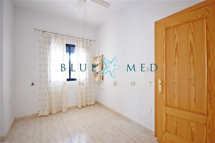 Image No.12-3 Bed Flat for sale