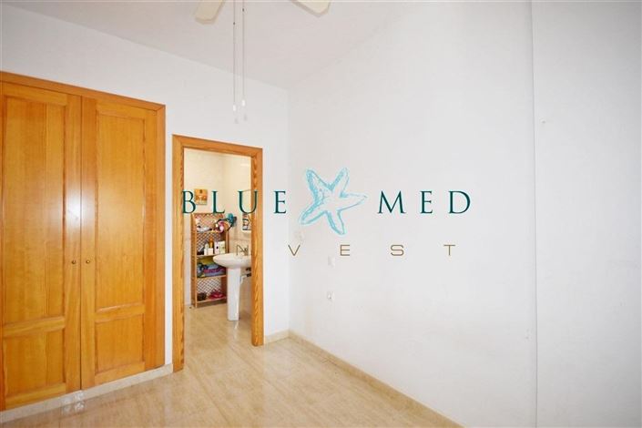 Image No.13-3 Bed Flat for sale