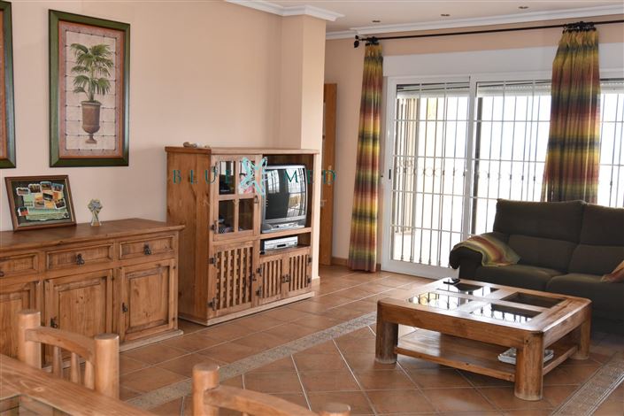 Image No.10-3 Bed Villa for sale