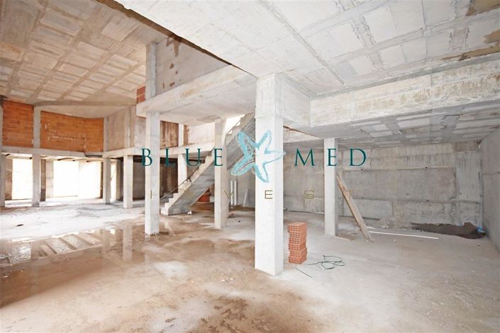 Image No.12-3 Bed Villa for sale