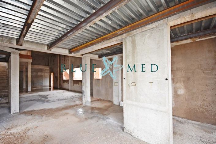 Image No.9-3 Bed Villa for sale