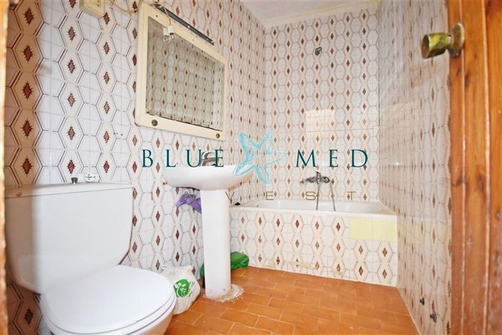 Image No.16-2 Bed House for sale