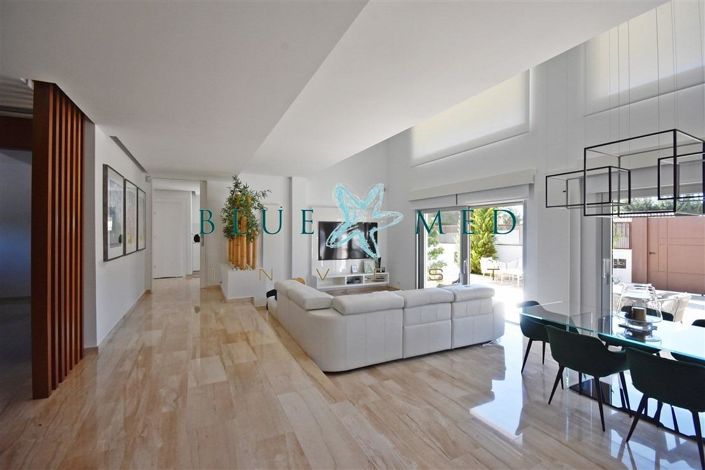 Image No.15-4 Bed Villa for sale