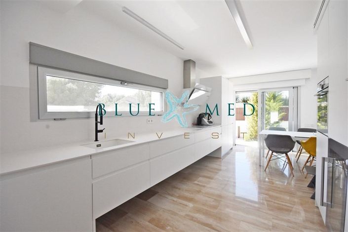 Image No.16-4 Bed Villa for sale