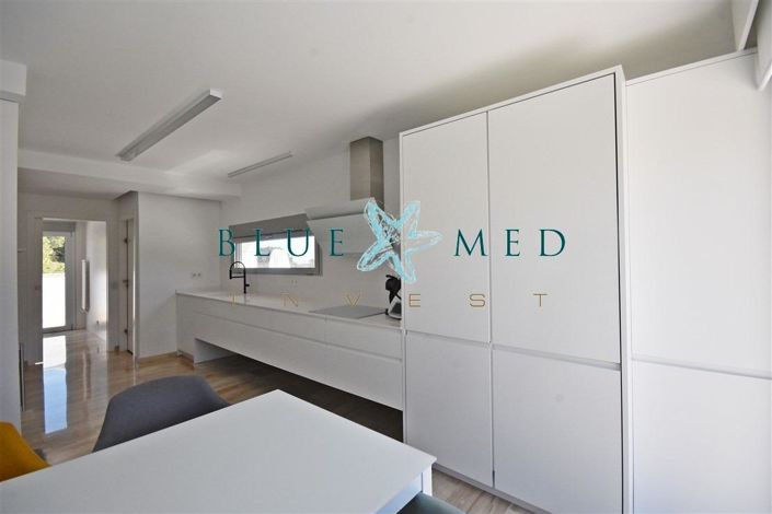 Image No.19-4 Bed Villa for sale