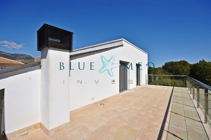 Image No.36-4 Bed Villa for sale