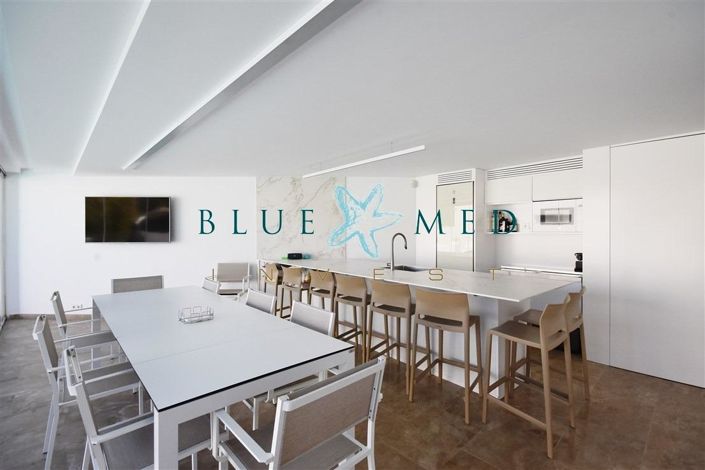 Image No.5-4 Bed Villa for sale