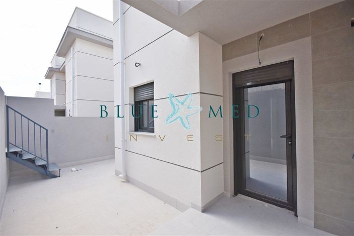 Image No.12-3 Bed Villa for sale