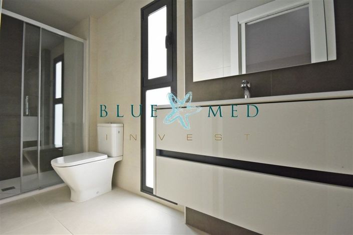 Image No.20-3 Bed Villa for sale
