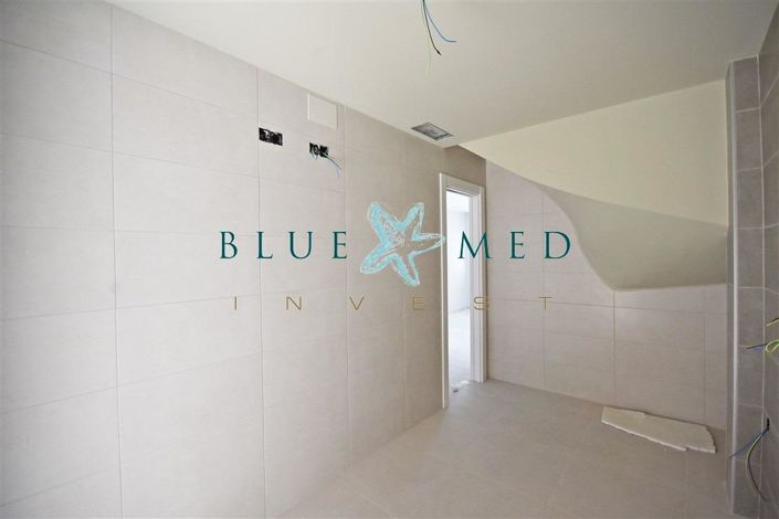Image No.32-3 Bed Villa for sale