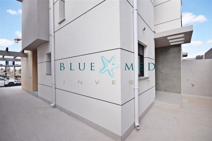 Image No.4-3 Bed Villa for sale