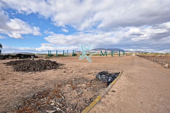 Image No.17-2 Bed Country House for sale