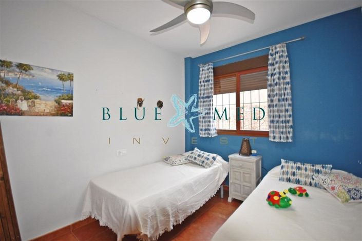 Image No.14-6 Bed Flat for sale