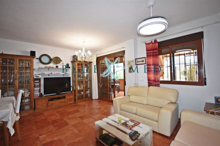 Image No.5-6 Bed Flat for sale