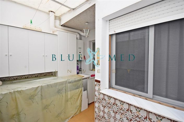 Image No.9-3 Bed Flat for sale