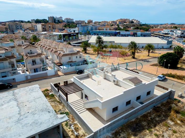 Image No.25-3 Bed Villa for sale
