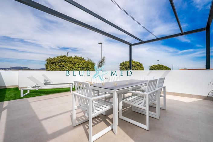 Image No.8-3 Bed Villa for sale