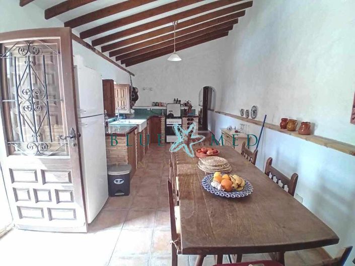 Image No.20-6 Bed Country House for sale