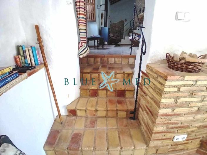 Image No.24-6 Bed Country House for sale