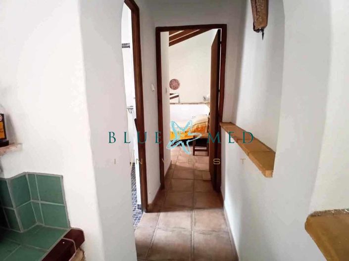 Image No.40-6 Bed Country House for sale