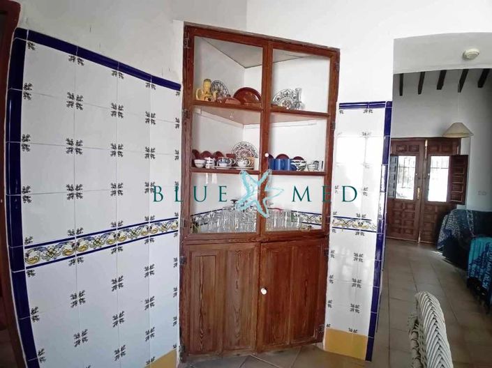 Image No.6-6 Bed Country House for sale