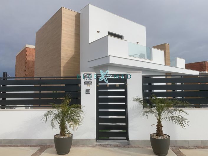 Image No.2-Villa de 2 chambres à vendre à Roldan