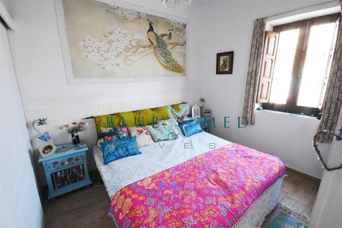 Image No.4-2 Bed Villa for sale