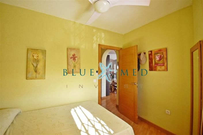 Image No.18-3 Bed Flat for sale