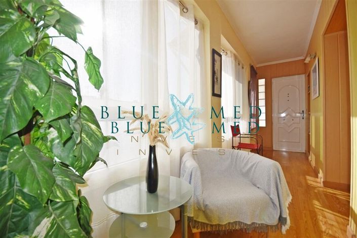 Image No.20-3 Bed Flat for sale