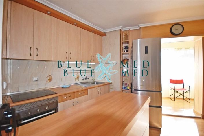 Image No.26-3 Bed Flat for sale