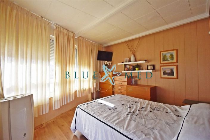 Image No.6-3 Bed Flat for sale