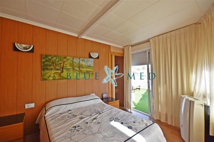 Image No.7-3 Bed Flat for sale