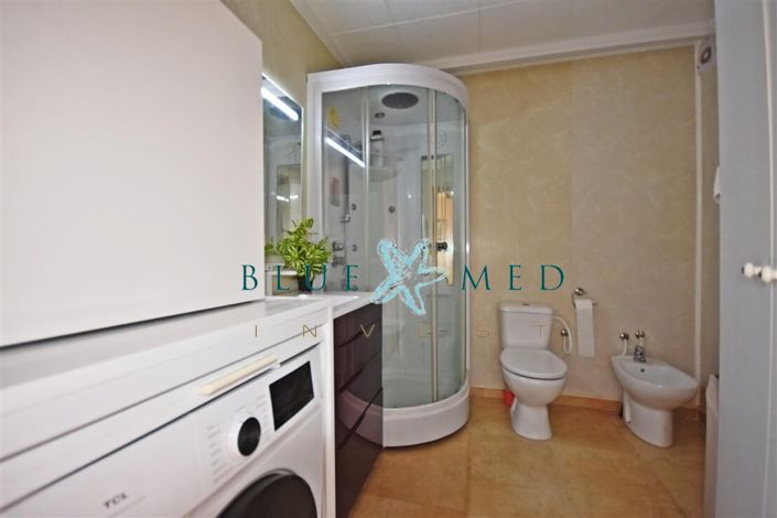 Image No.9-3 Bed Flat for sale