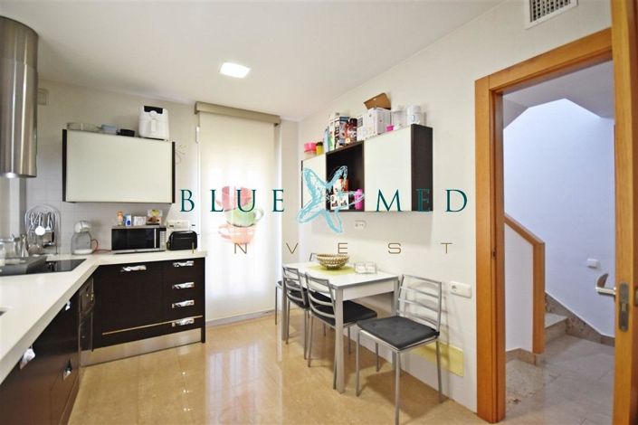 Image No.13-4 Bed Villa for sale