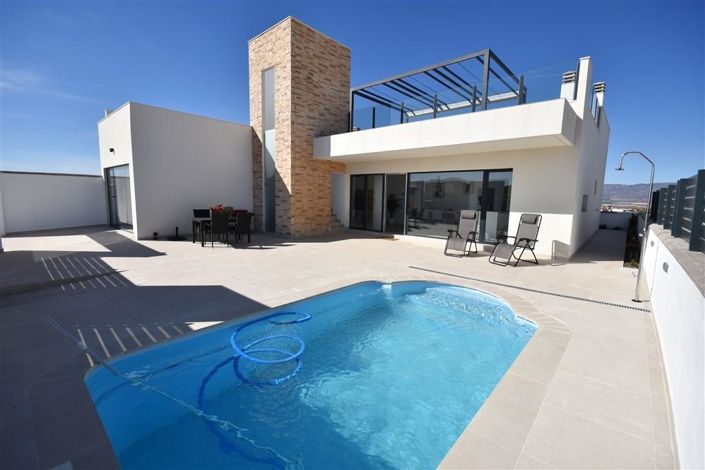 Image No.4-2 Bed Apartment for sale