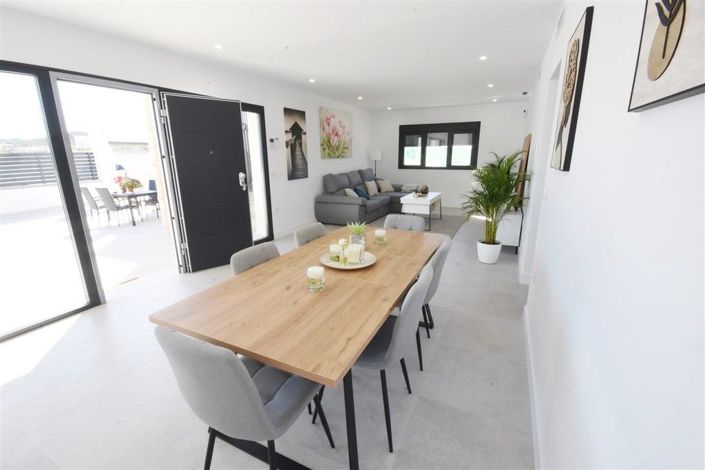 Image No.9-2 Bed Apartment for sale