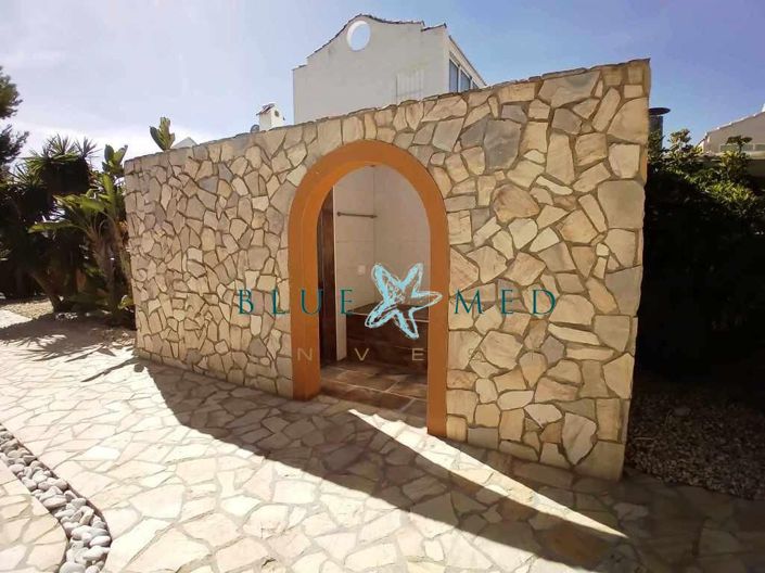 Image No.47-3 Bed Villa for sale