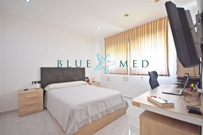 Image No.20-6 Bed Villa for sale