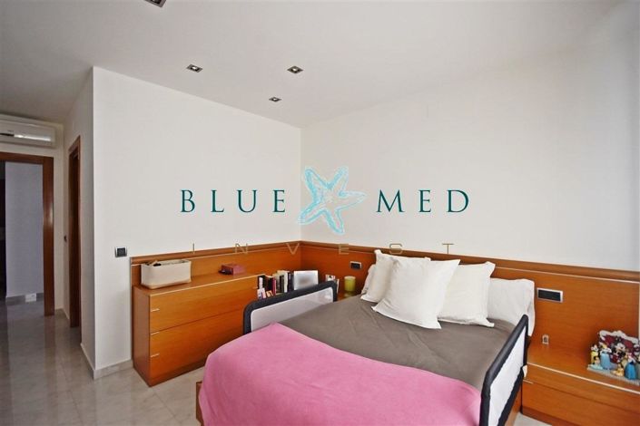 Image No.24-6 Bed Villa for sale