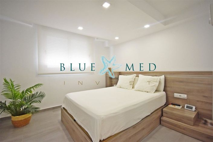 Image No.34-6 Bed Villa for sale