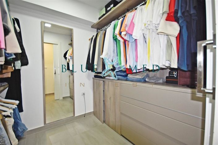 Image No.36-6 Bed Villa for sale