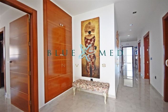 Image No.4-6 Bed Villa for sale