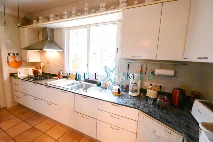 Image No.33-3 Bed Villa for sale