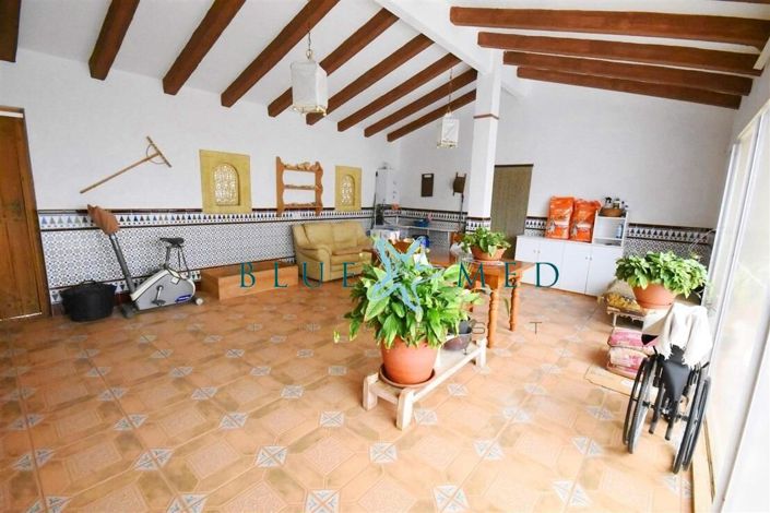 Image No.10-3 Bed Villa for sale