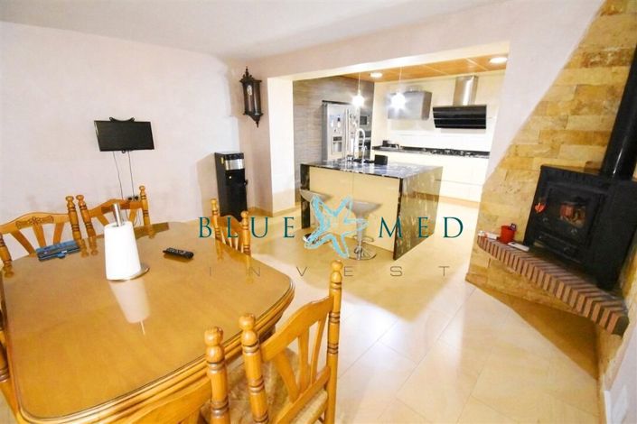 Image No.14-5 Bed Country House for sale