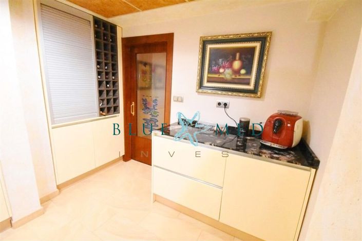 Image No.21-5 Bed Country House for sale