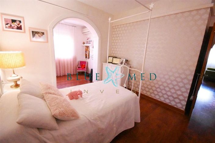 Image No.42-5 Bed Country House for sale