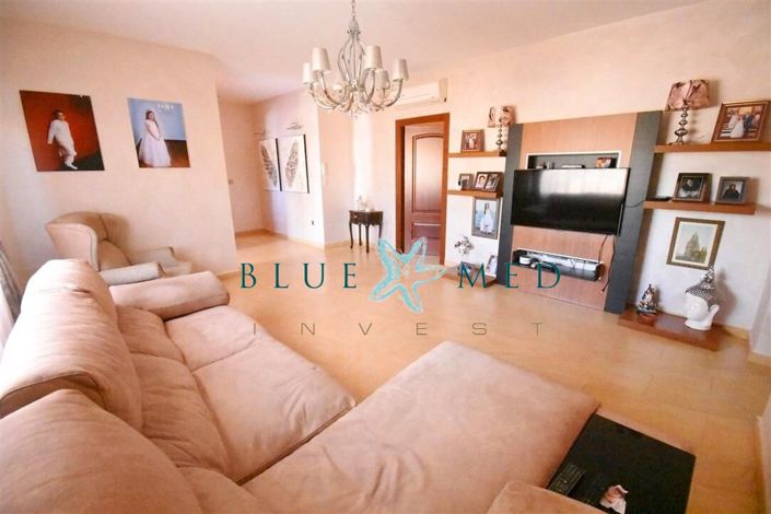 Image No.8-5 Bed Country House for sale